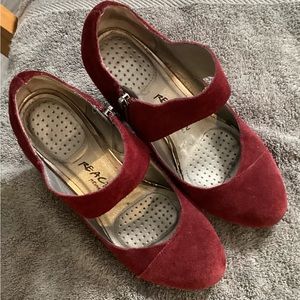 Keneth Cole suede shoes